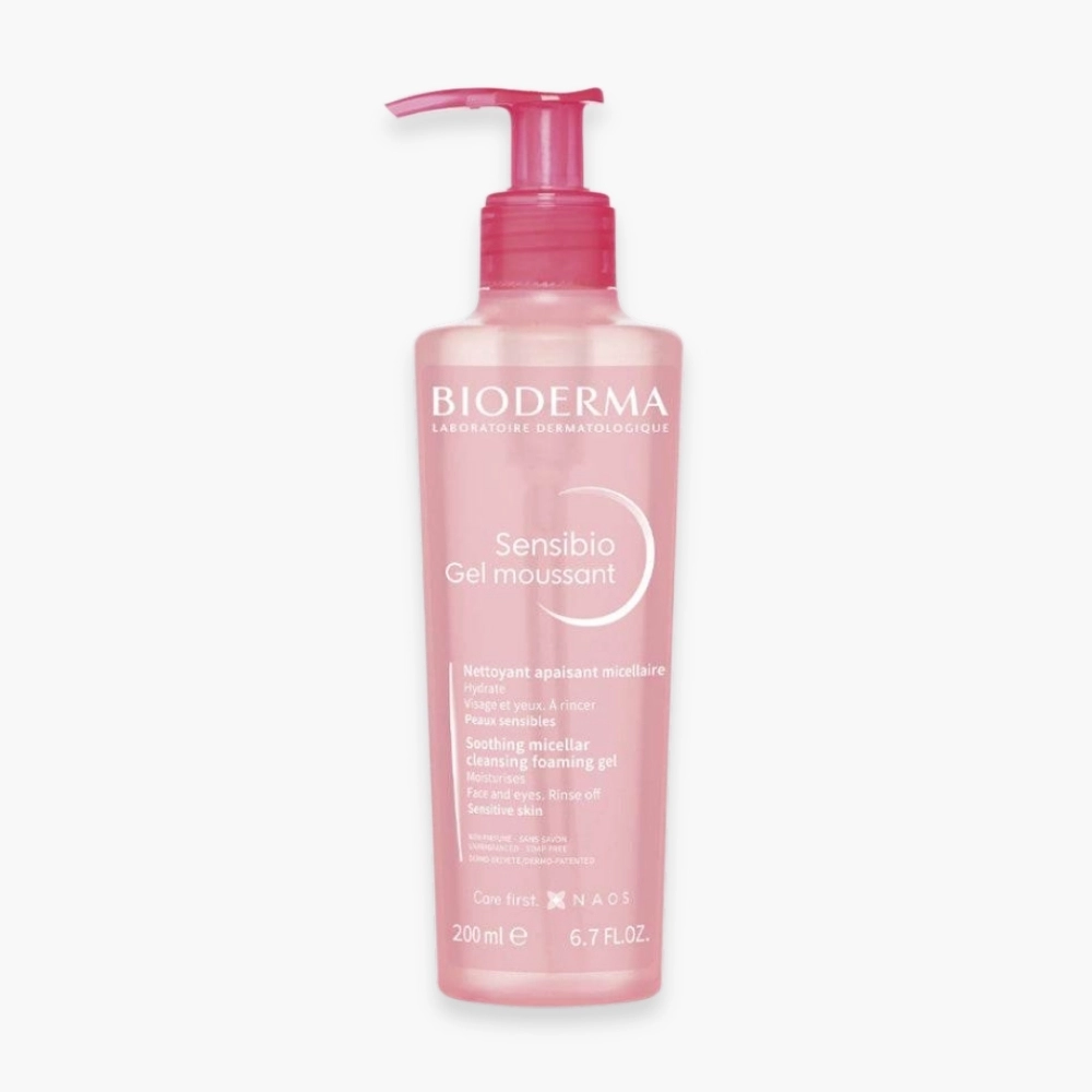 bioderma-sensibio-gel-moussant-nettoyant-apaisant-micellaire-200ml BIODERMA SENSIBIO GEL MOUSSANT NETTOYANT DOUCEUR PEAUX SENSIBLES 200 ML – Image 1